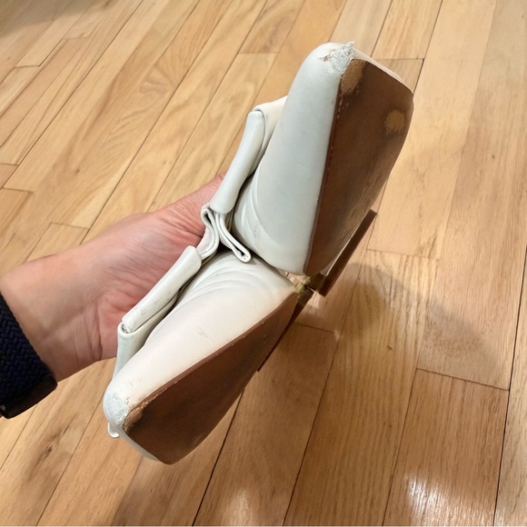 Paolo Women's White Leather Flat Mules with Bow Detail Gold Heel Size 8.5 - Picture 6 of 8